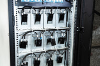 Gabinete de Baterías Enersafe 360x12V-9Ah – Bandejas de baterías modulares en rack Casher Group Chile 2