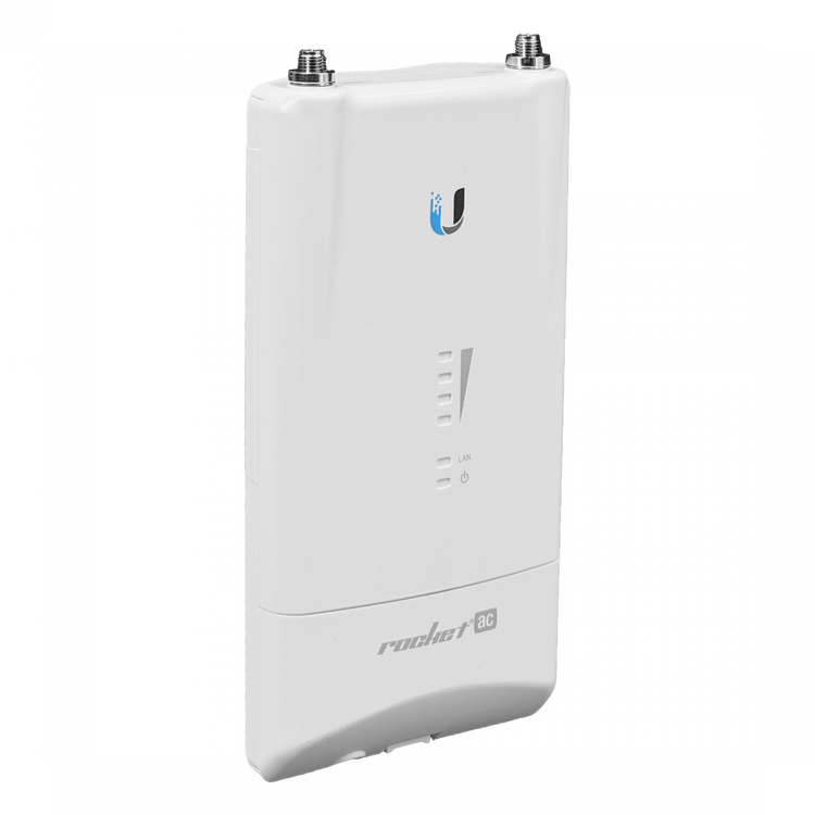 Radio Ubiquiti airMAX Rocket 5AC Lite vista frontal en ángulo – Casher Group Chile